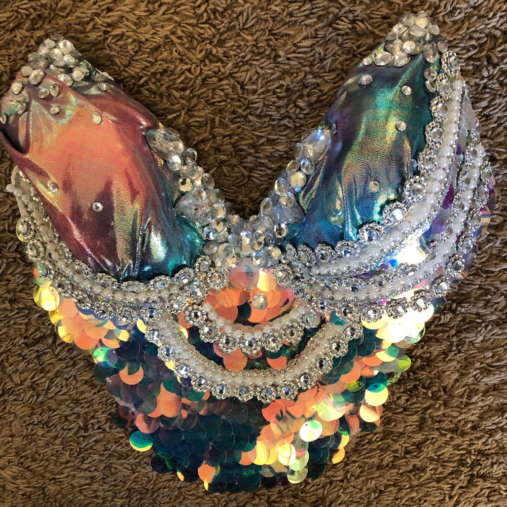 Gorgeous ✨ custom made mermaid bra
